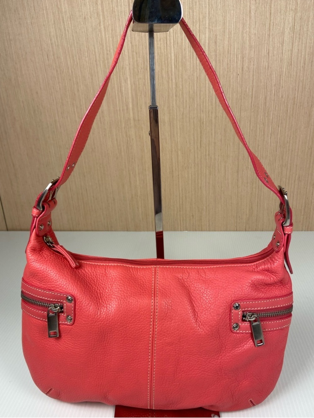 Tignanello Coral Pebbled Leather Shoulder Bag Y2K Baguette Zip Pocket Purse